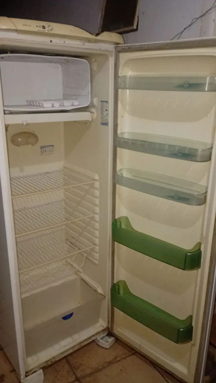 Geladeira de eletrolux  - Foto 4