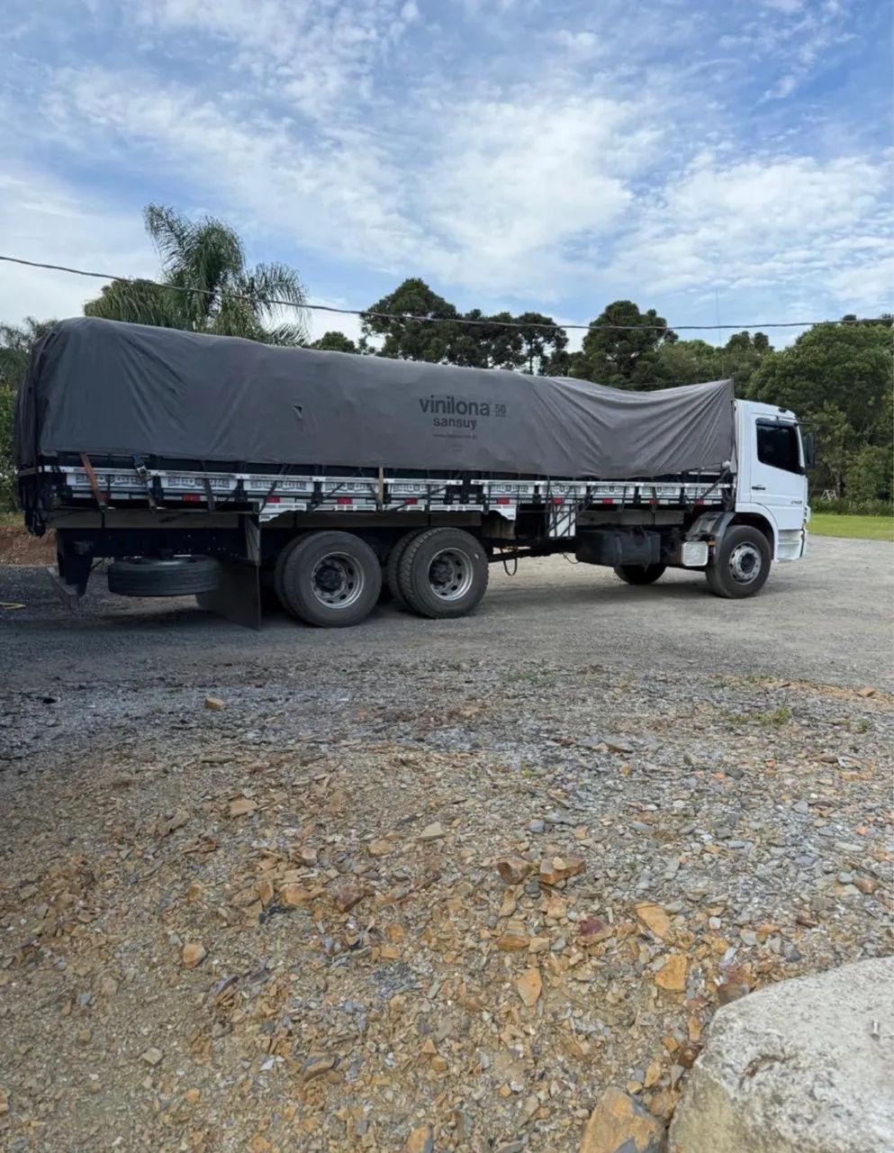 Caminhão Atego
