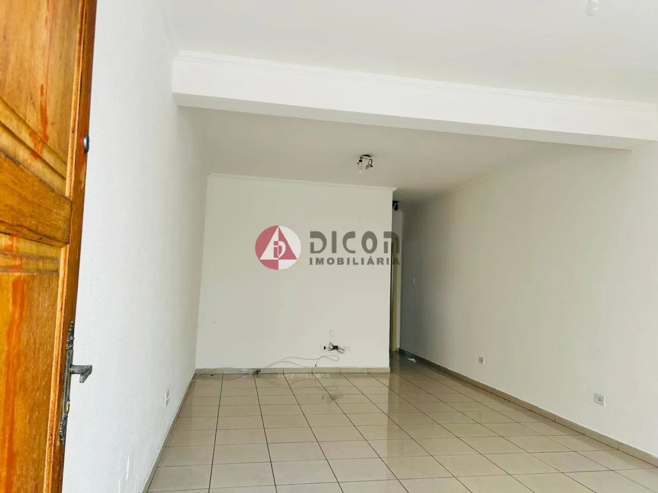 EXCELENTE CASA PARA LOCAÇÃO - CHÁCARA INGLESA - Foto 3