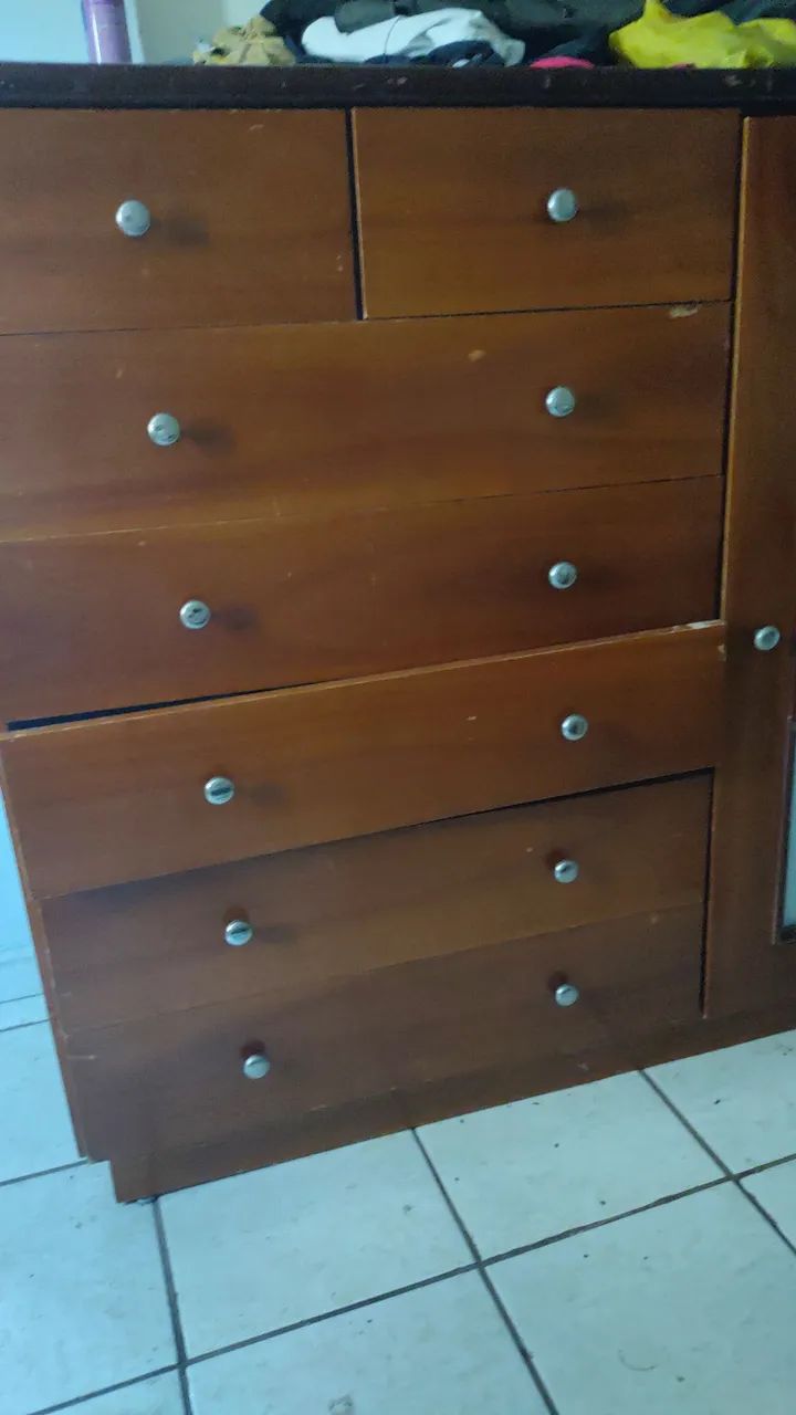 Doação de uma cômoda 