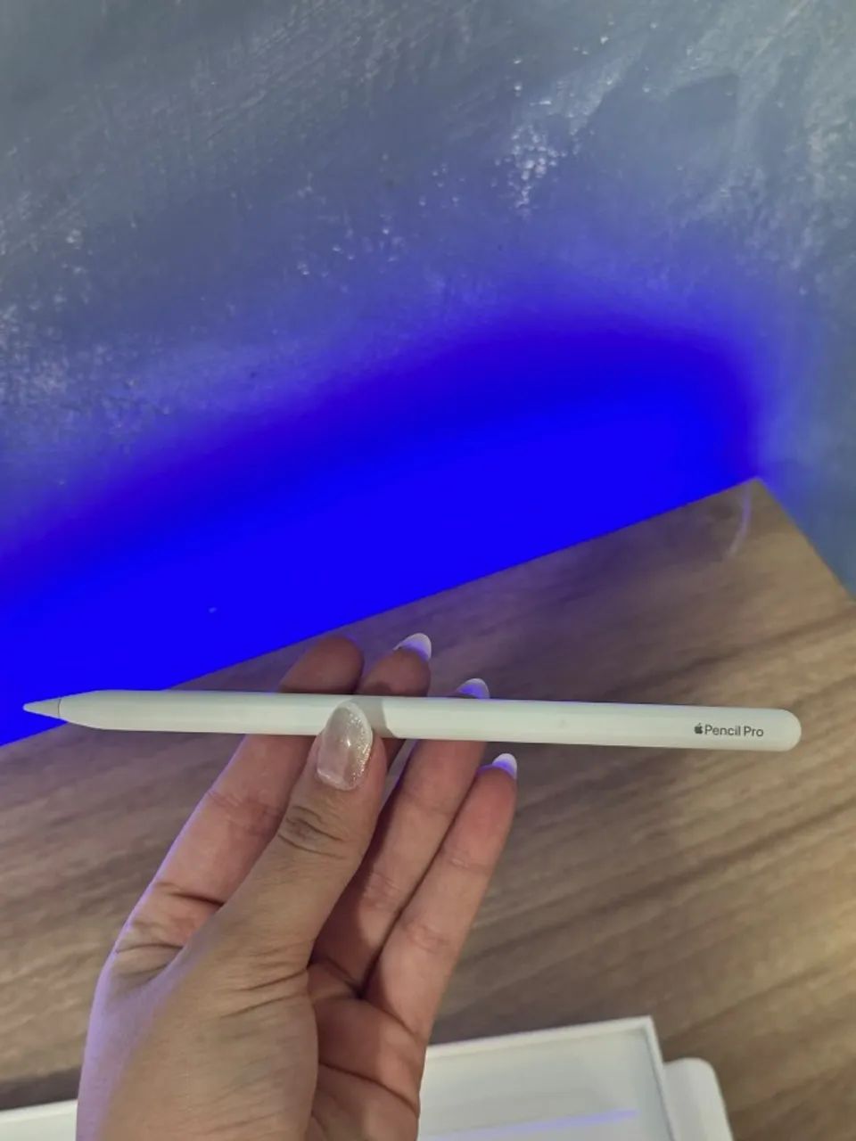 Apple Pencil Pro (Cor Branco)