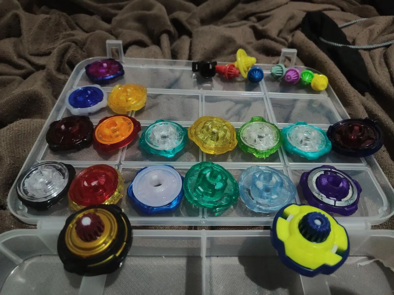 Beyblade x rachets e bits 