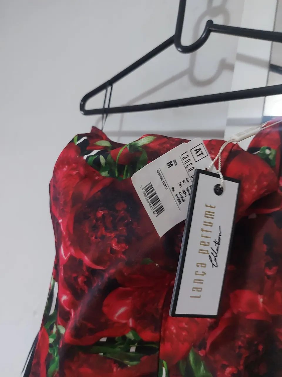 Vestido lança perfume - Foto 2
