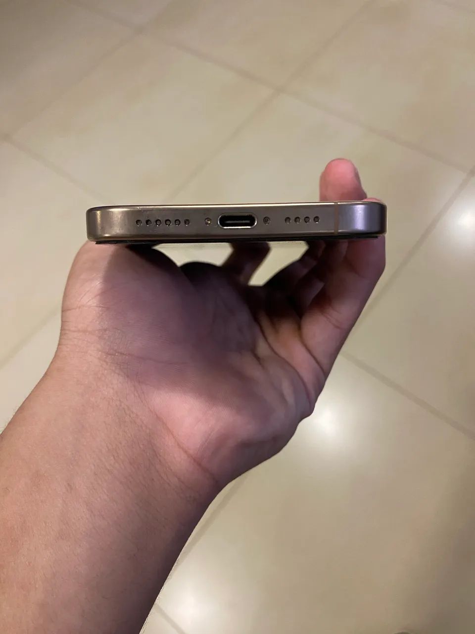 iPhone 16 pro max 256 desert - Foto 4