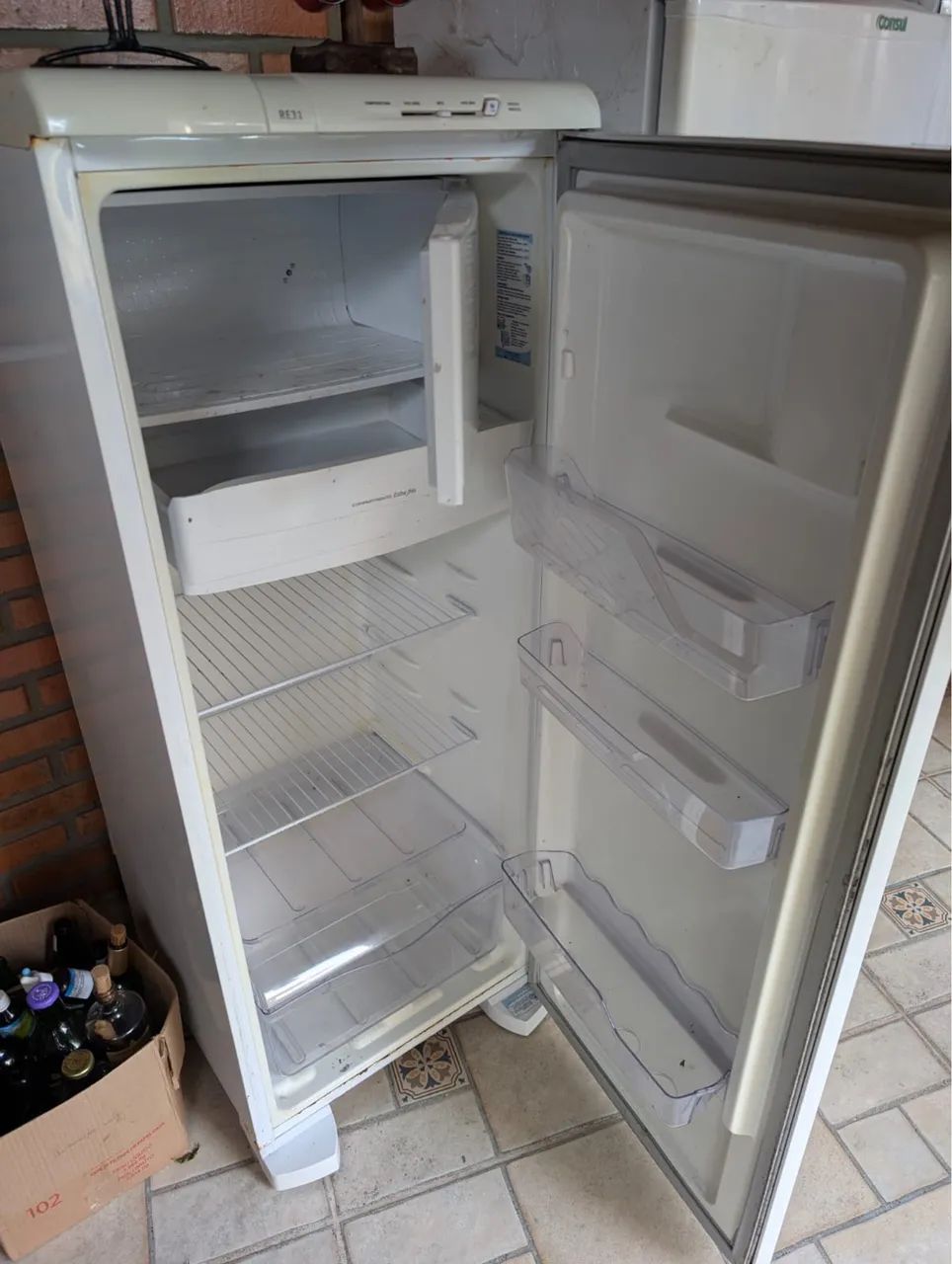 Geladeira Electrolux 240L | Ótimo estado! - Foto 2
