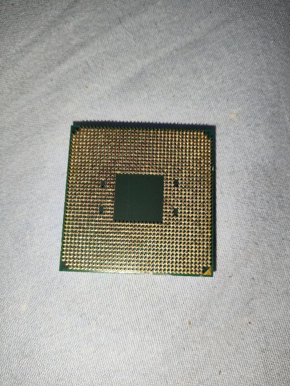 Processador AMD Ryzen 7 3700X - Foto 2
