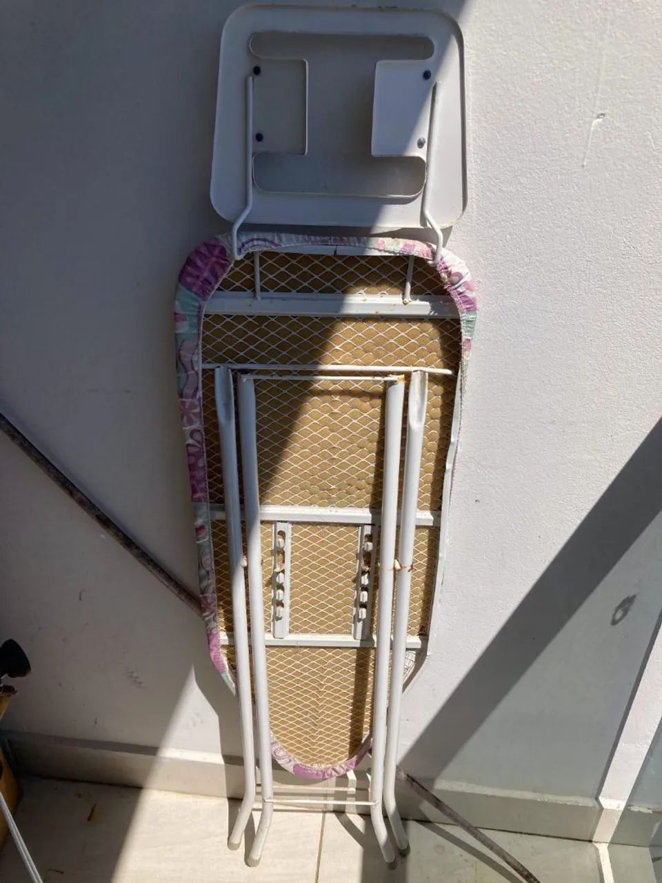 Tábua de passar roupa  - Foto 2