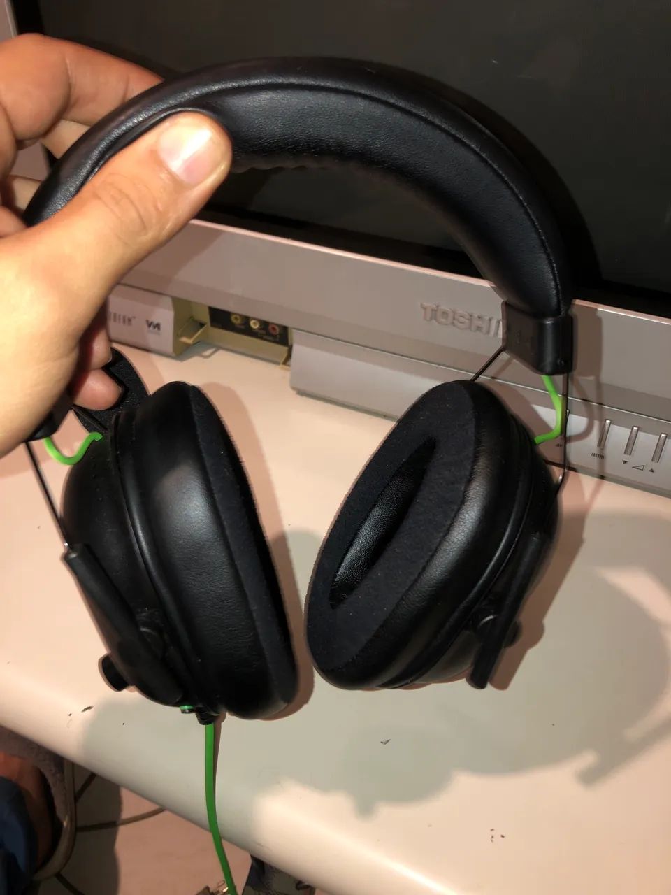 Fone Headset RAZER BLACKSHARK V2 COM CAIXA - Foto 3