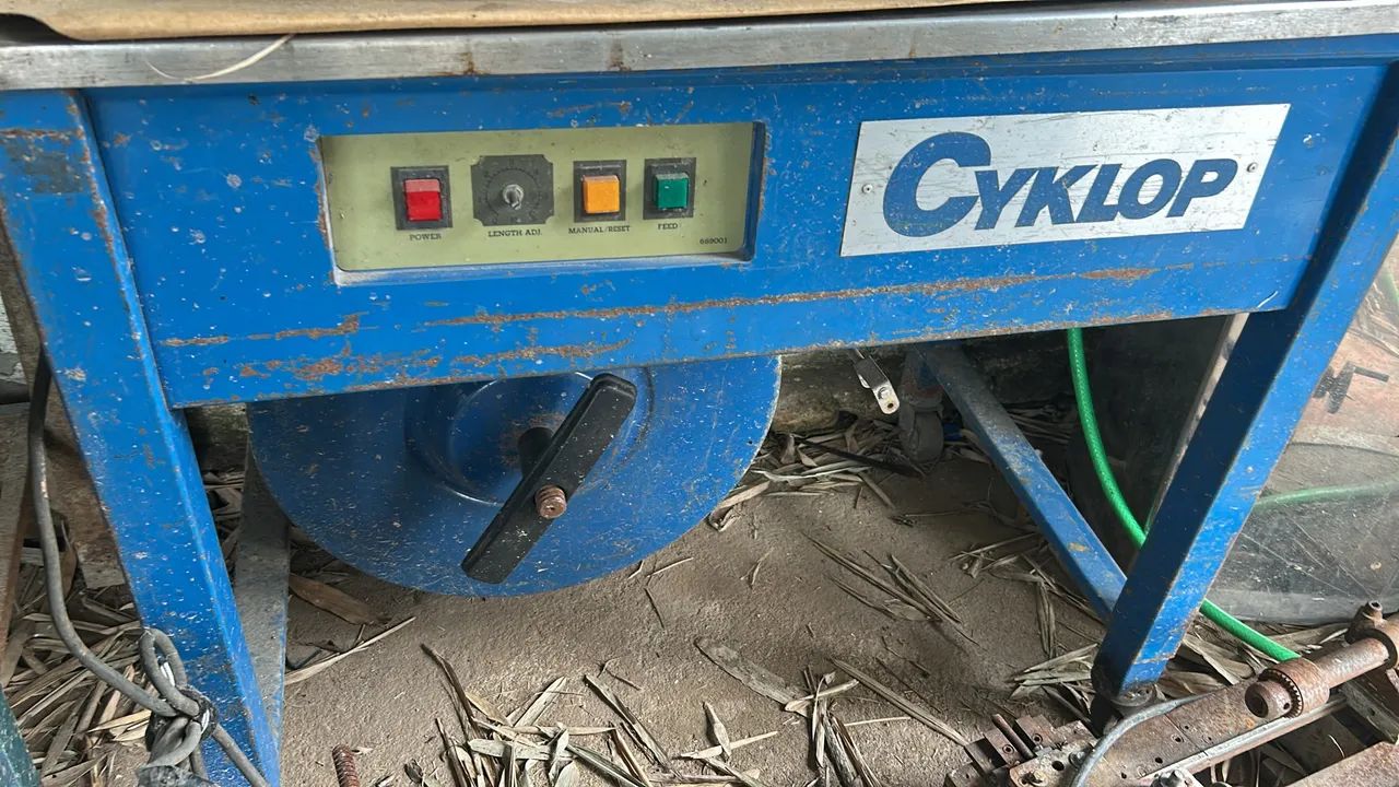 Máquina Arqueadora cyklop
