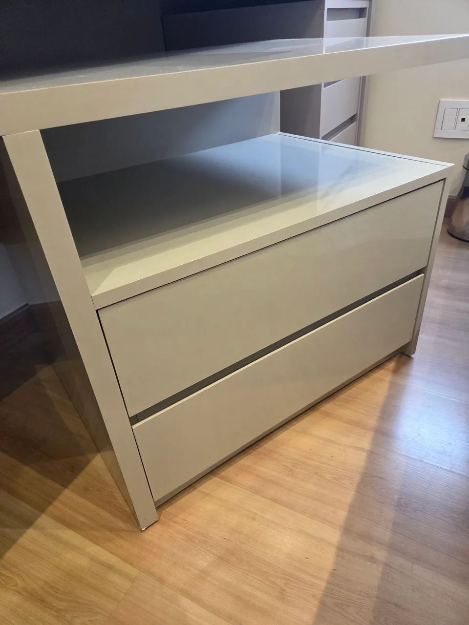 MESA DE CABECEIRA/CRIADO MUDO