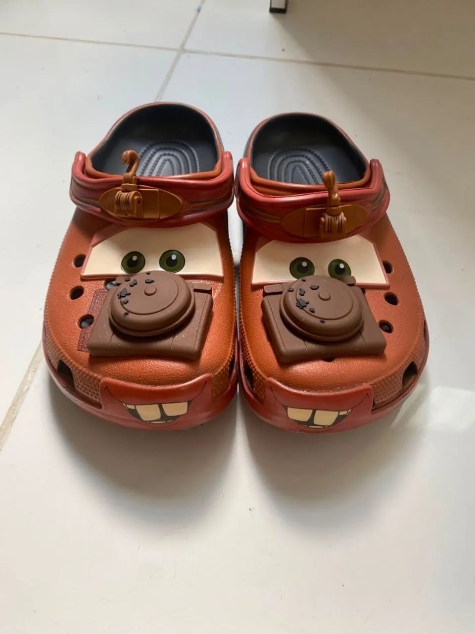 Crocs carros infantil - Foto 3