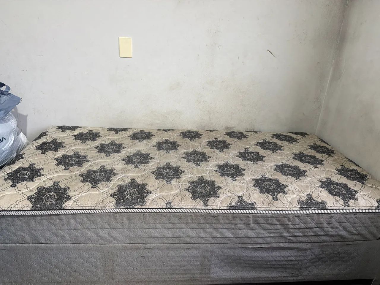 Cama baú solteiro 