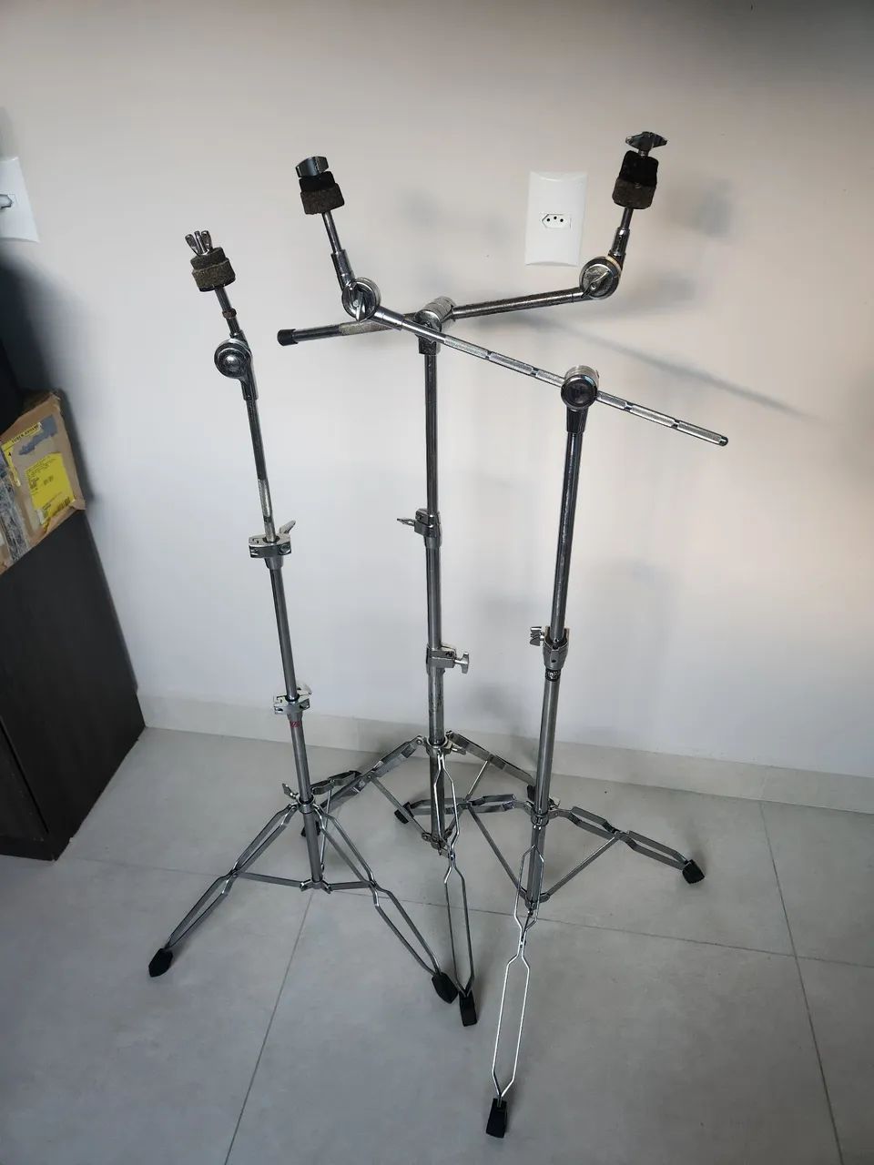 3 Estante de Prato sendo 2 Girafa e 1 Reta 