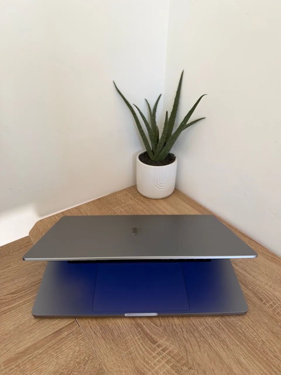 MacBook Pro 16 M1 Pro 32GB 512GB Excelente Estado - Foto 2