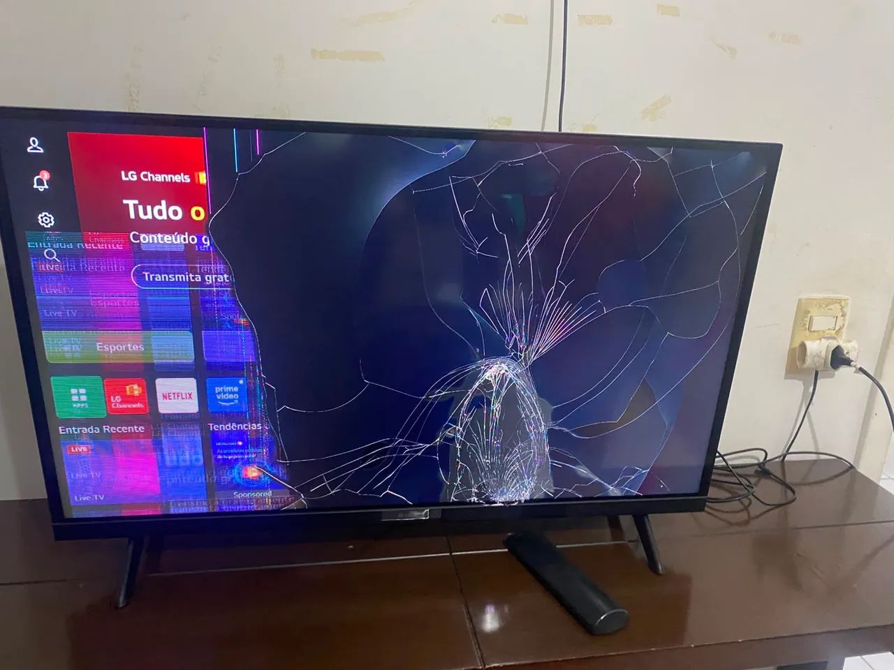 Vendo Tv smar LG 32  - Foto 2