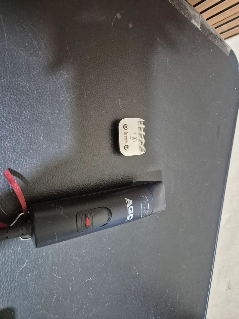 Máquina toda Andis agc com lamina 10