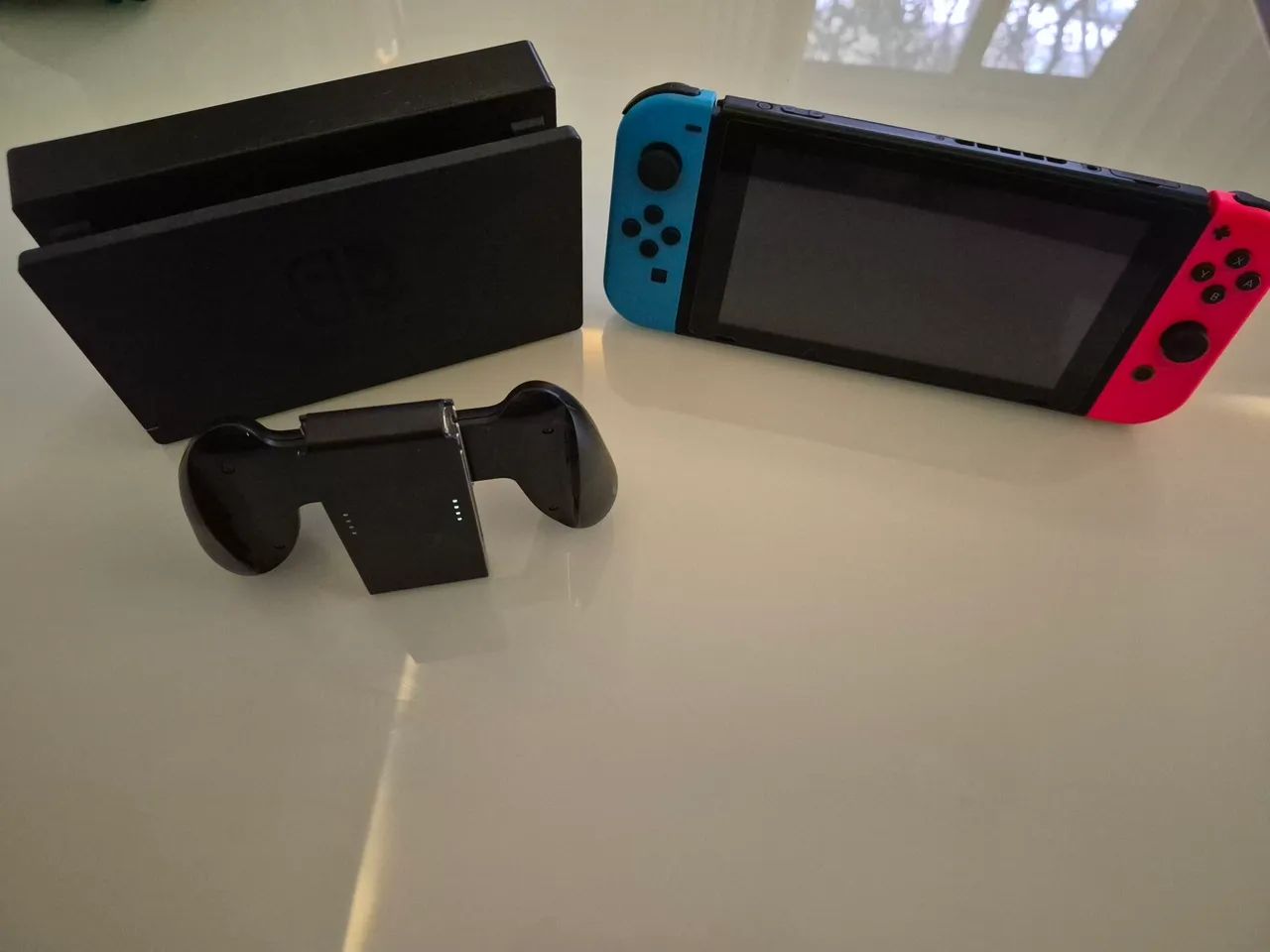 Nintendo Switch V1 - Desbloqueavel - Completo