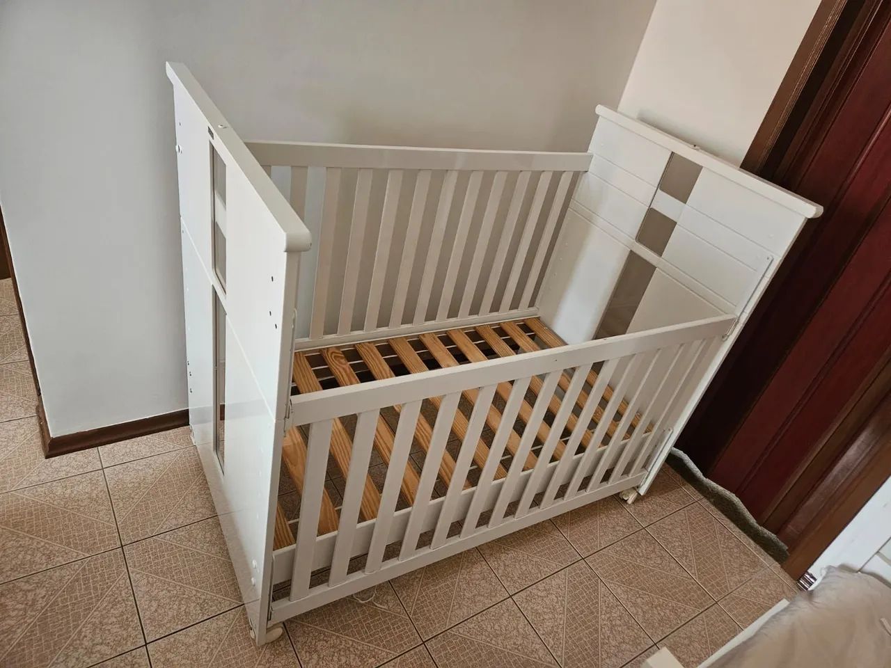 Berço americano branco, ótimo estado