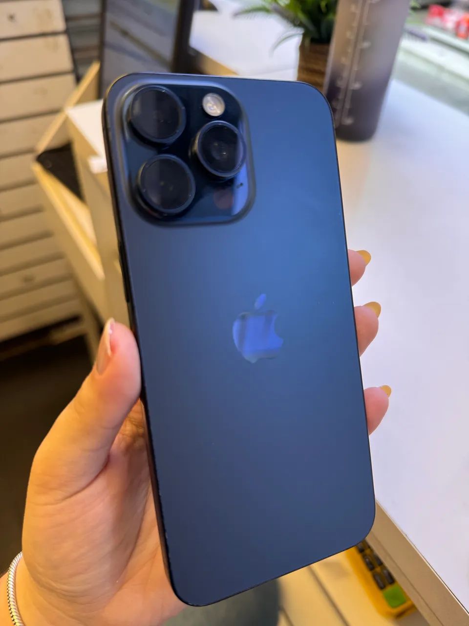 IPHONE 15 PRO MAX 256GB? COM GARANTIA DE 6 MESES E NOTA FISCAL  - Foto 2