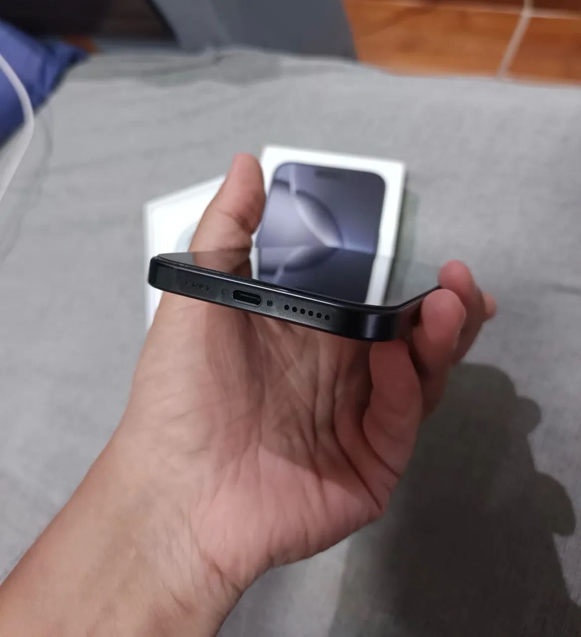iPhone 16 Pro Max Black Titanium - Foto 5