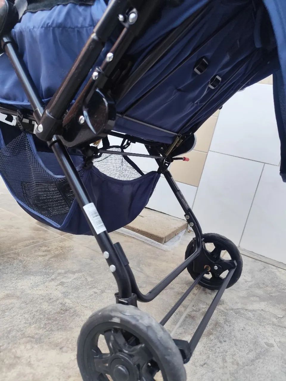 Carrinho de bebê com Bebê conforto  - Foto 4