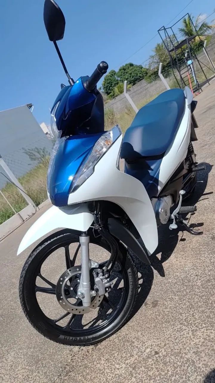 Moto sem detalhe