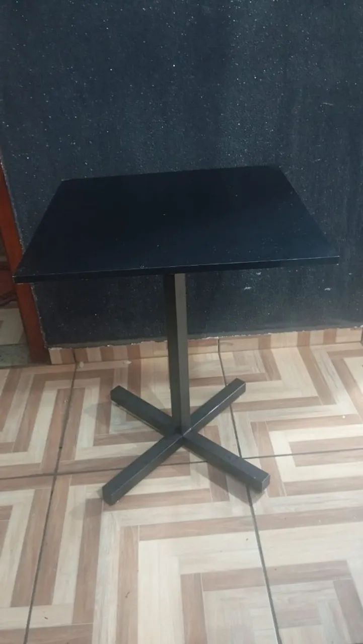Mesa Mdf com pé ajustável semi nova  - Foto 2