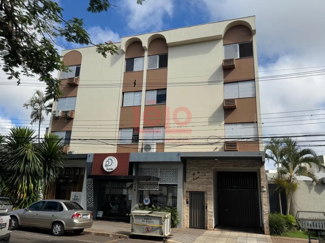 Apartamento na zona 4 com 4 quartos e 2 vagas