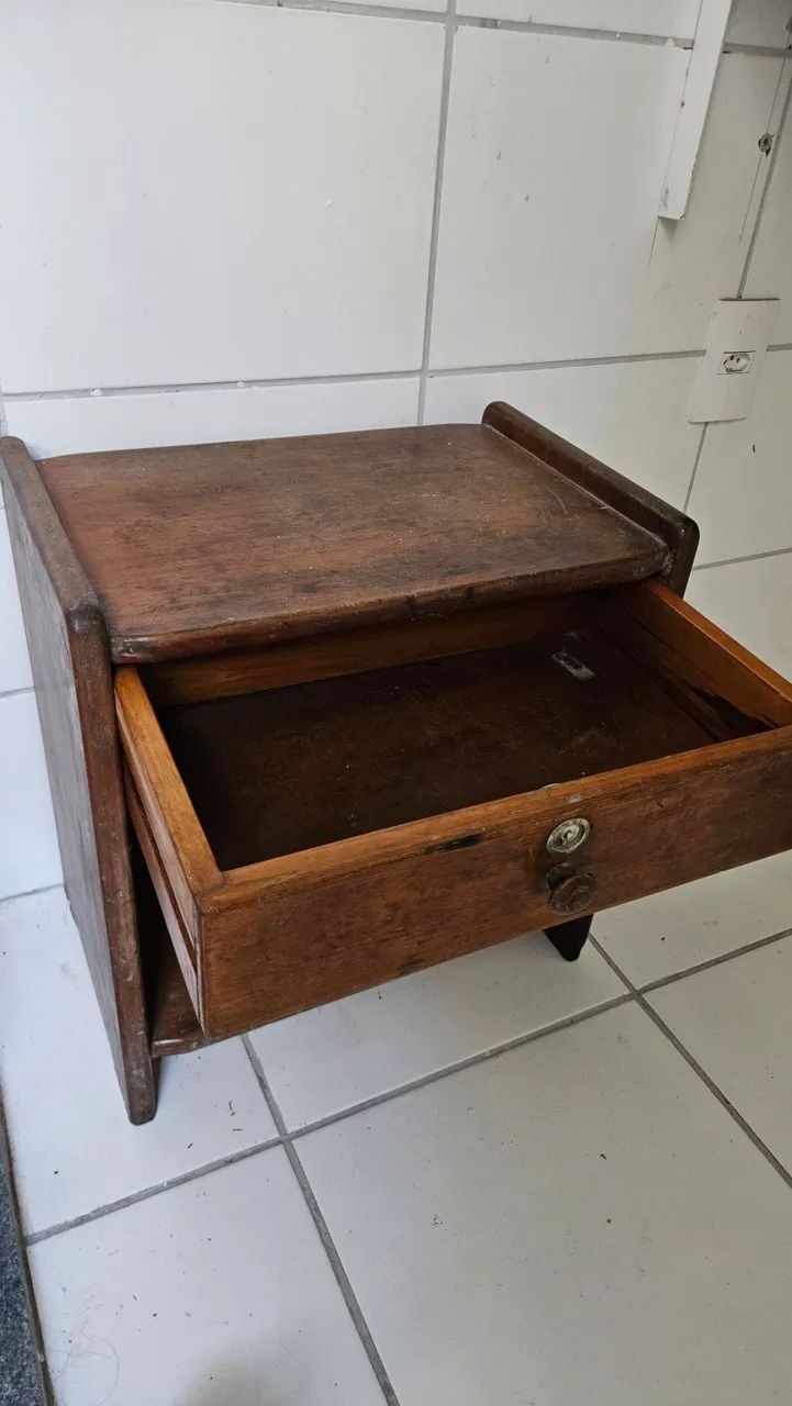 Mesa de cabeceira de madeira - Foto 3