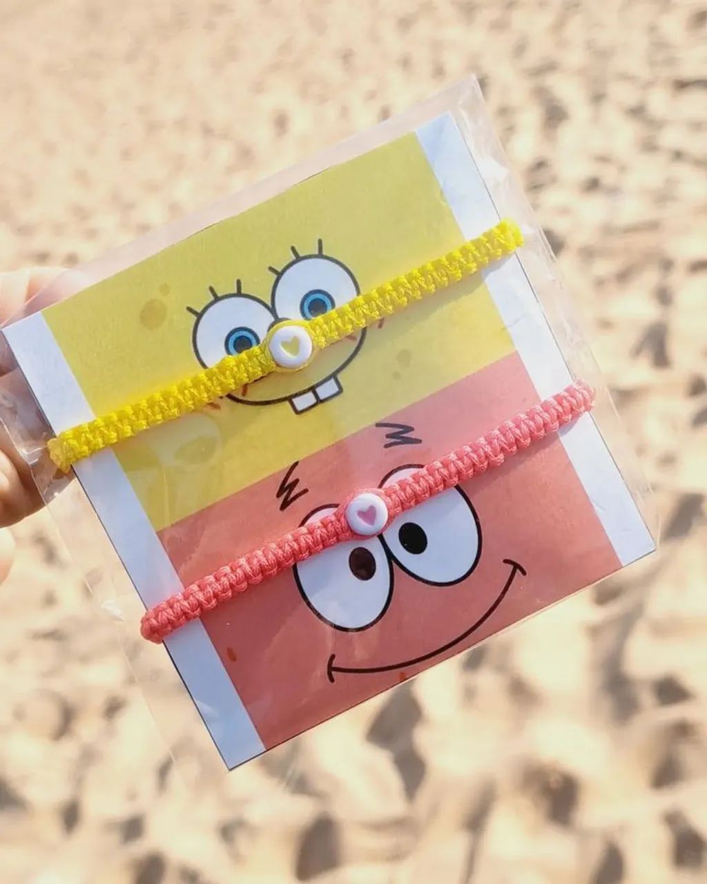 Pulseira e cordão  de miçangas 