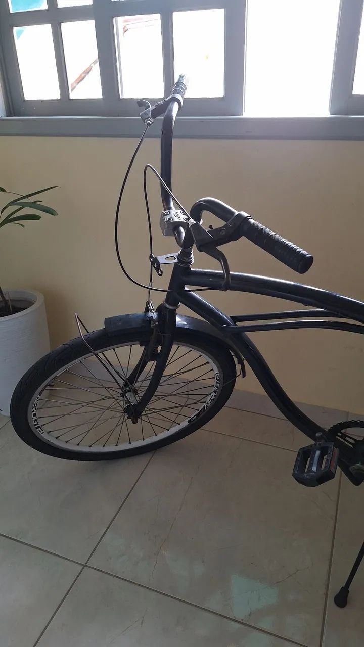 Bicicleta estilo Cruiser - preta - Foto 4