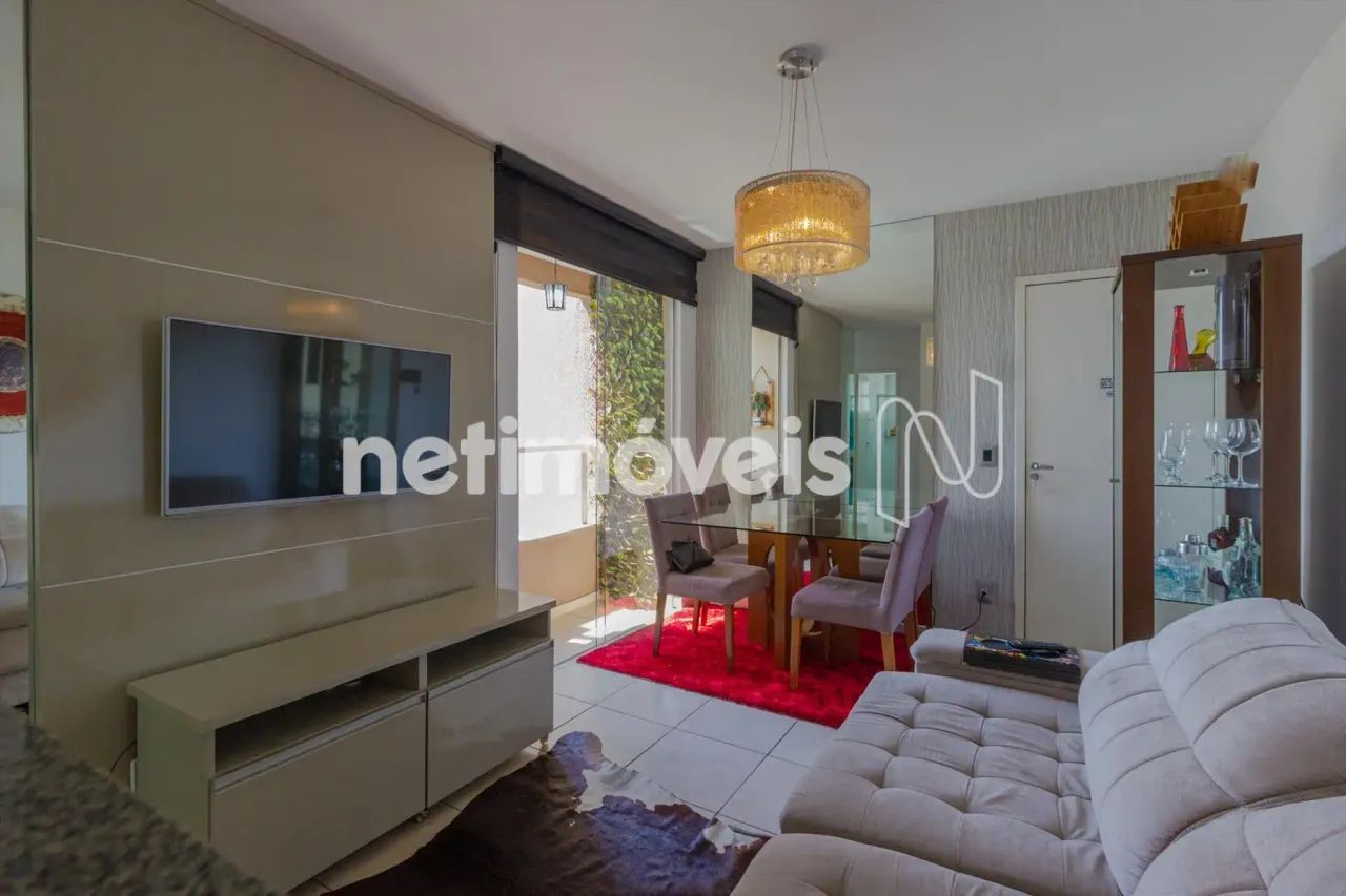 Apartamento de 02 quartos à venda no Castelo!