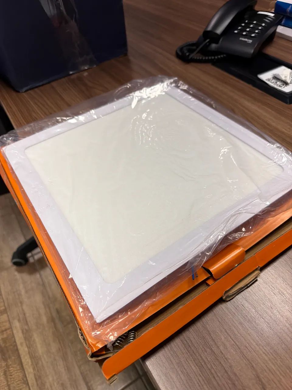 painel de LED de embutir da marca LLUM Bronzearte, modelo Slim - Foto 2
