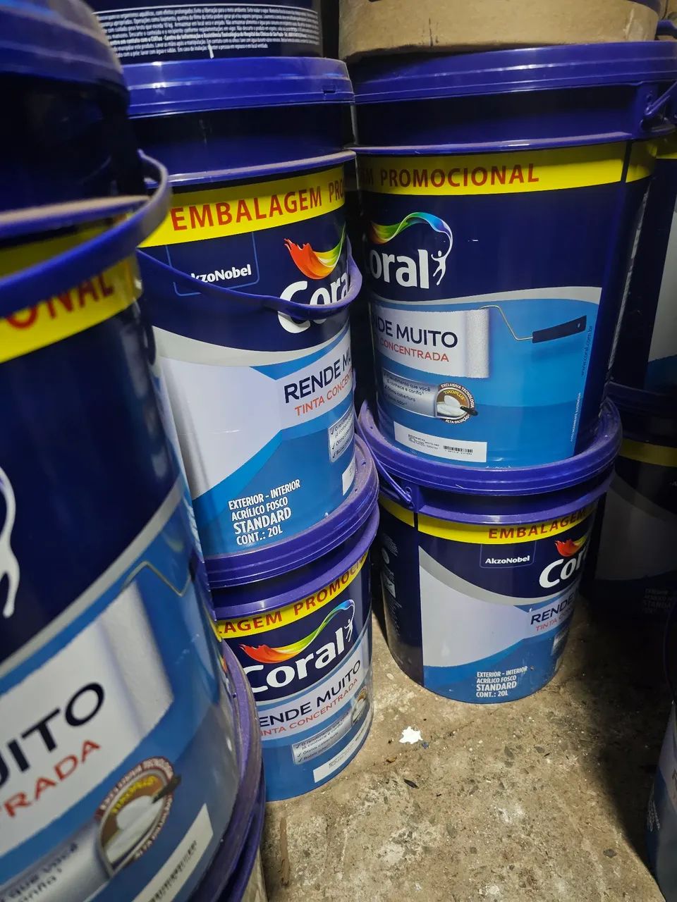 Coral 20 litros branco gelo e neve 300 reais  - Foto 3