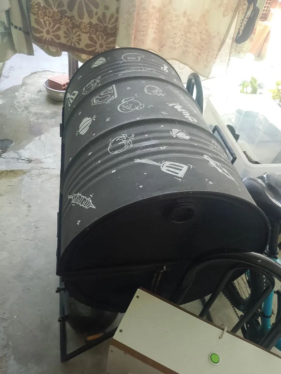VENDO CHURRASQUEIRA A CARVÃO  - Foto 4