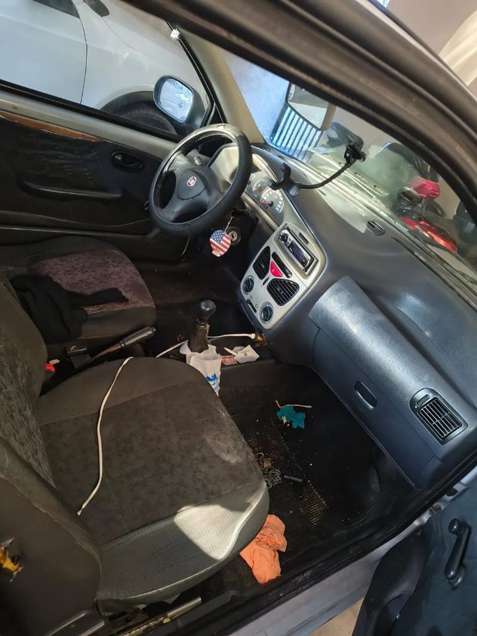 Fiat Strada 1.4 MPI Fire Flex 8V CS 2009 - Foto 3