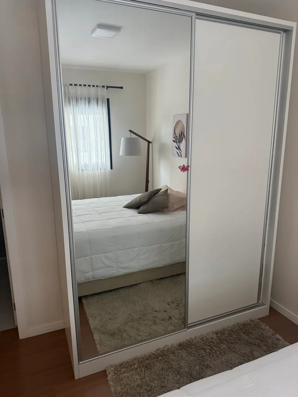 Armário MDF novíssimo 