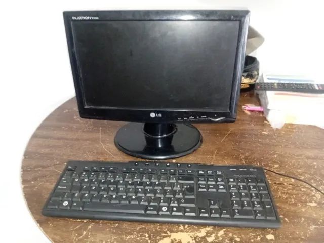monitor LG e teclado