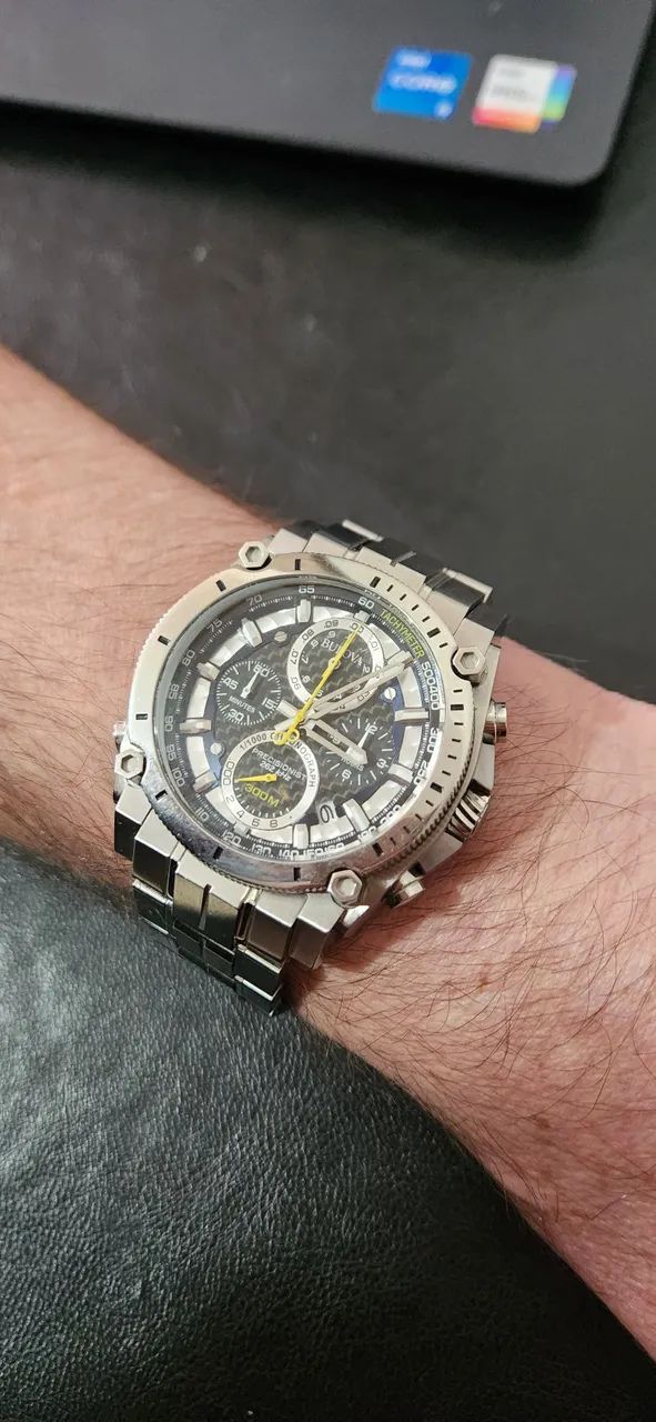 relógio bulova precisionist 96b175