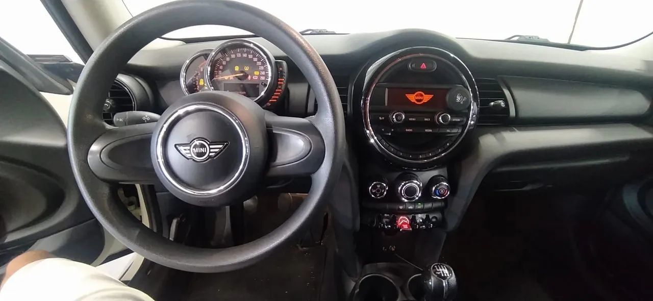 Mini One 1.2 12V Turbo 2P Mec. 2015 - Foto 2