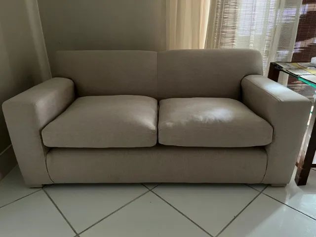 Sofá dois Lugares