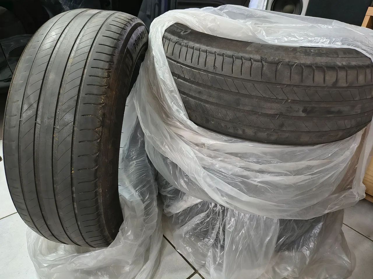 04 Pneus Usados r17 - Foto 2