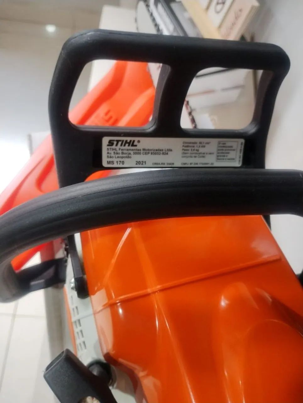 Motosserra STIHL MS 170 a gasolina 1,8cv com sabre de 30cm - Foto 4