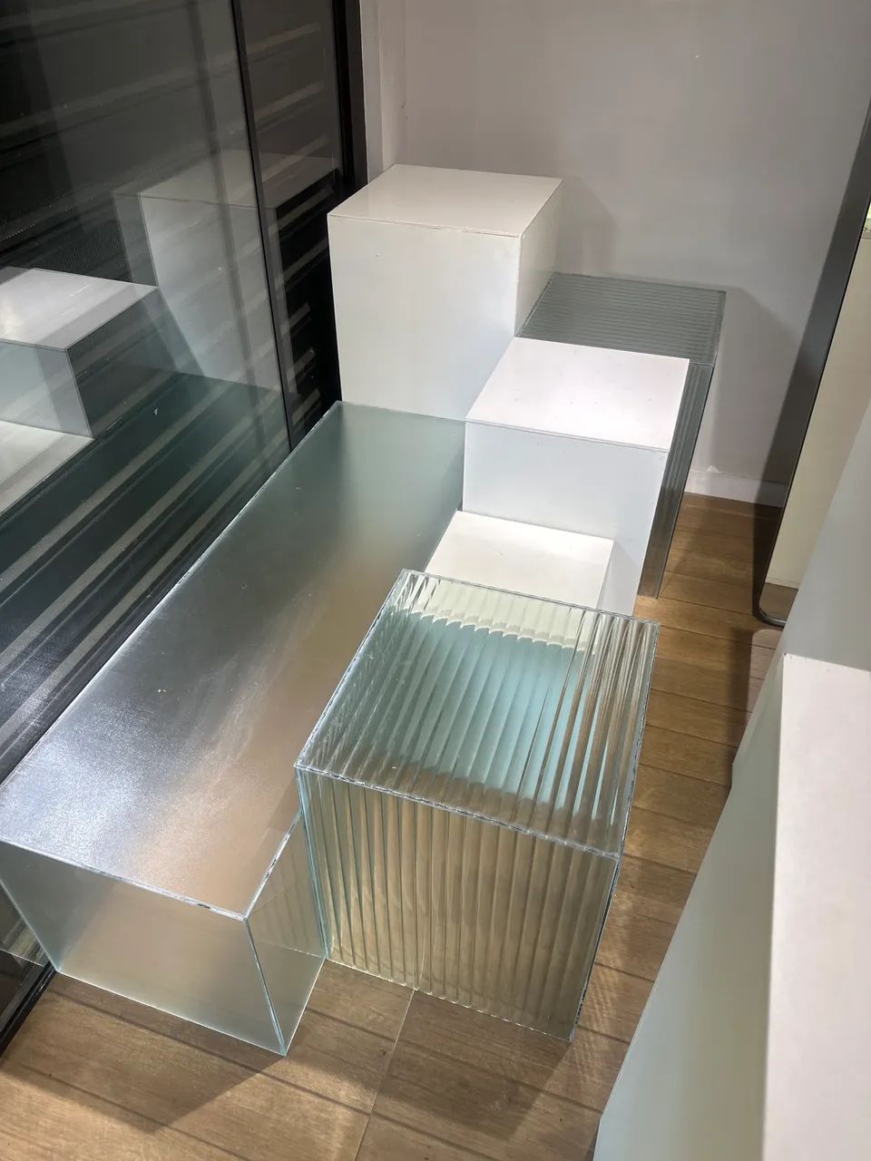 Kit totem para loja ou vitrine 