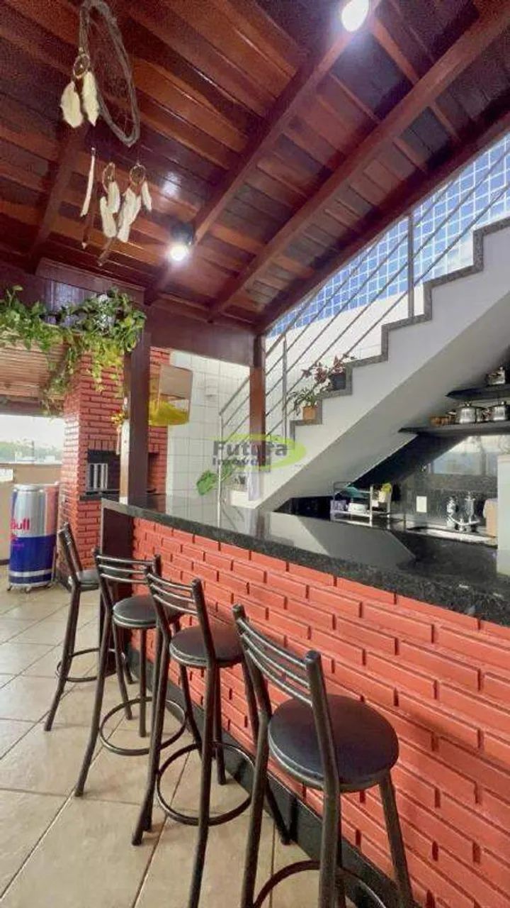 Cobertura tríplex, 4 quartos, 2 suíte, 4 vagas. - Foto 3