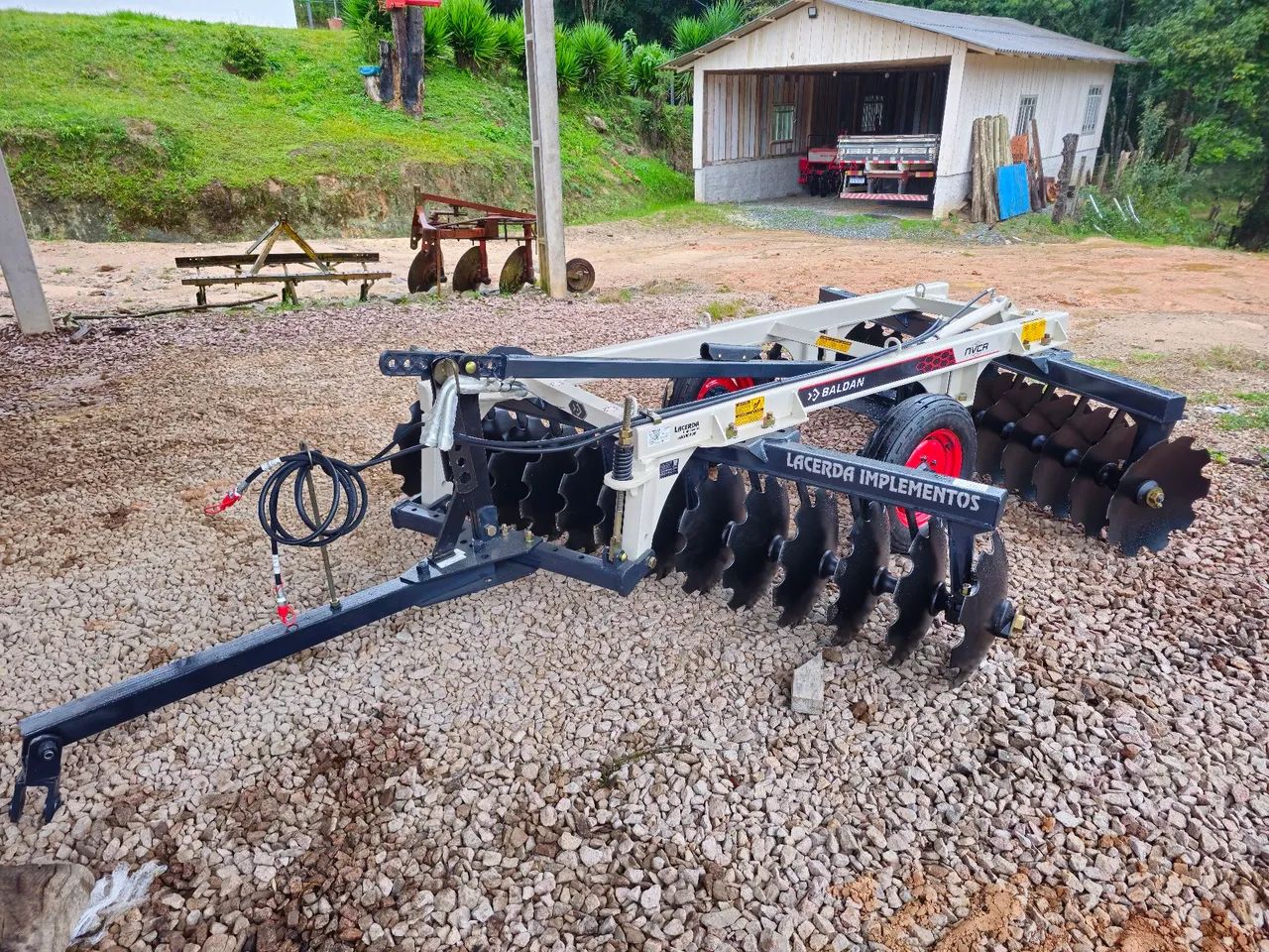 Grade niveladora nvcr baldan 28 discos