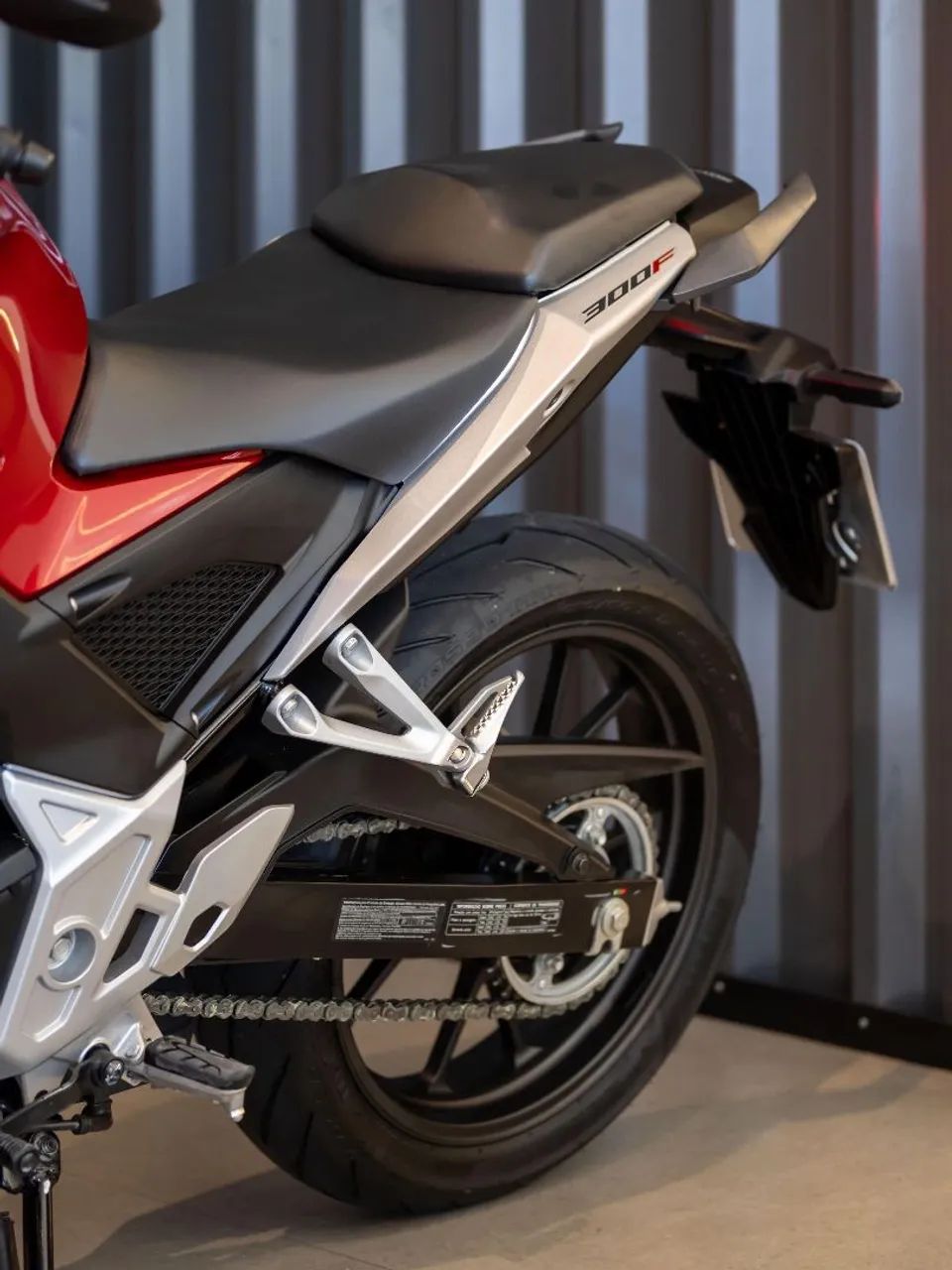 CB 300F PARA REPASSE - Foto 5