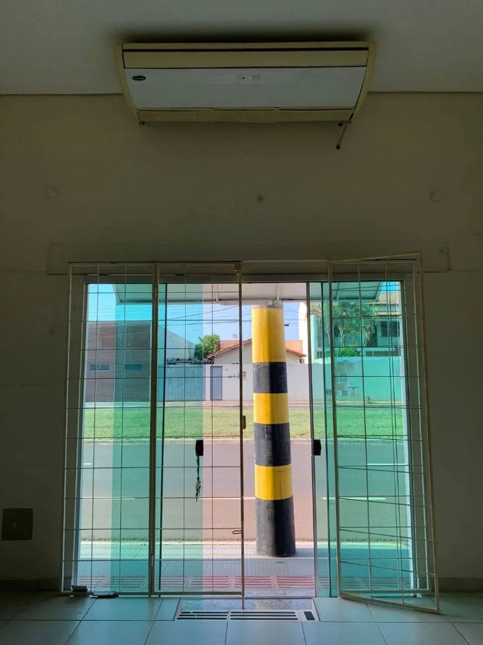 ? Sala comercial com ar-condicionado, pronta para receber seu negócio ! - Foto 2