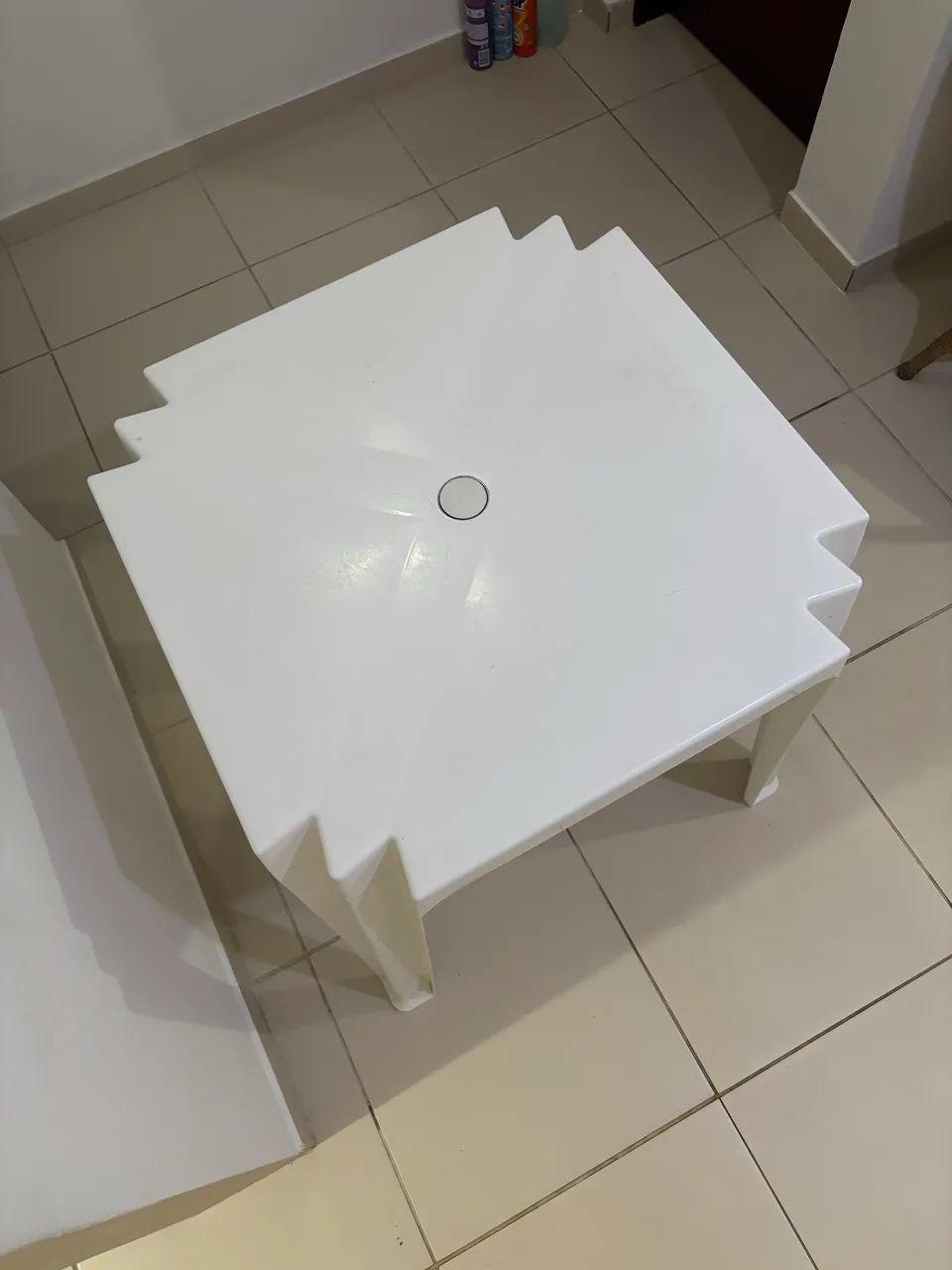 Mesa de plástico 68x68cm - Foto 4