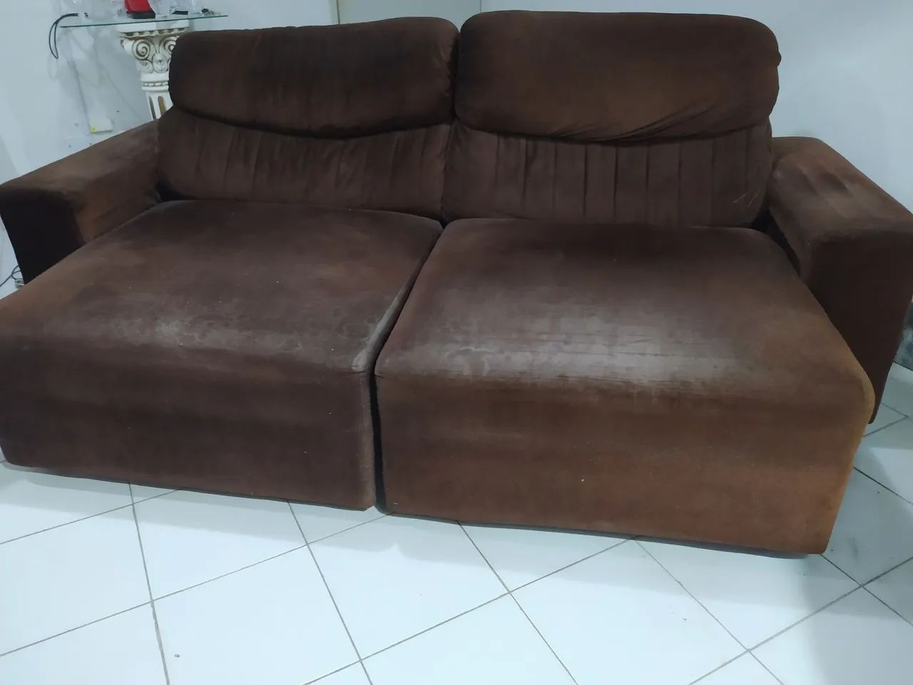 Um lindo sofá ? de 03 lugares - Foto 5